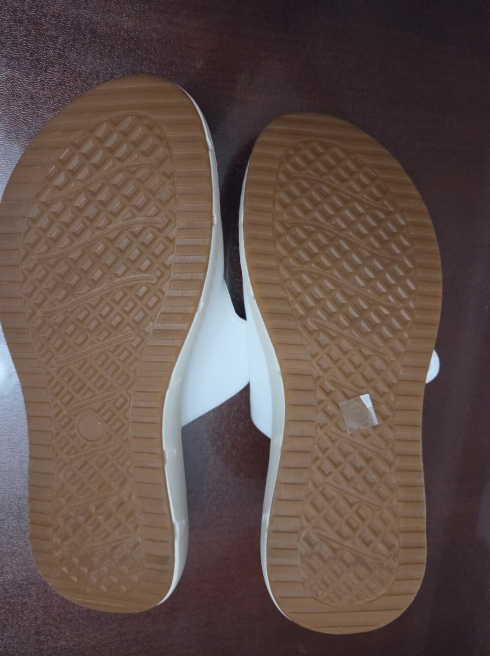 Anne Klein White Dual Buckle Slide Sandals, 7, Never Ever Worn - Picture 2 of 4